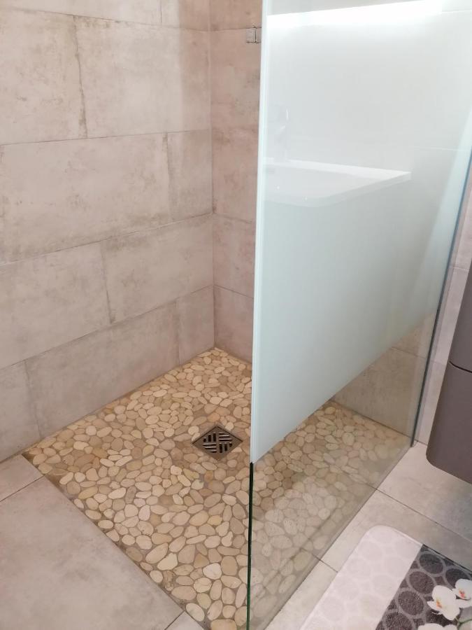 Appartement Les Pieds Dans L'Eau 300 M Plage - 2 Piscines Лингиццета Экстерьер фото